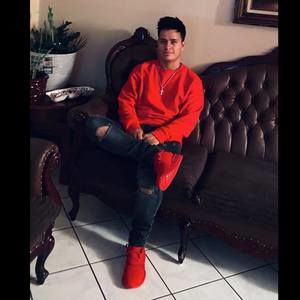 Meet your Posher, Erick fernando